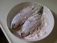 豆豉酥鱼的做法步骤3