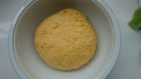 炼乳奶香玫瑰花卷#妙搭新食尚#的做法步骤3