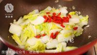 菜心炒虾皮的做法步骤6