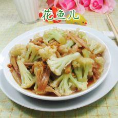 黄花菜炒花菜